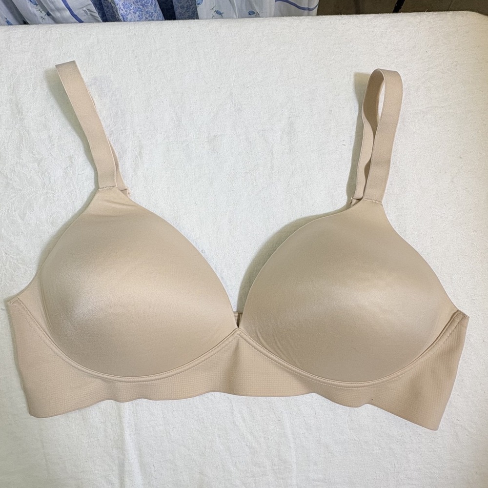 Bali Comfort Revolution T shirt Bra 2XL Champagne Beige Wireless Sexy 3460